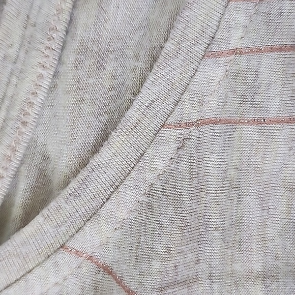 APT. 9 Heather Peach Short Sleeve Tee with Rose Gold Art Deco design - Picture 11 of 12